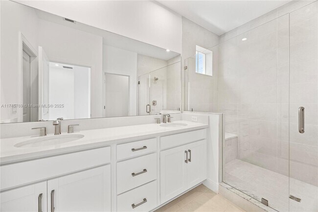 Building Photo - 3552 NW Solange Ct