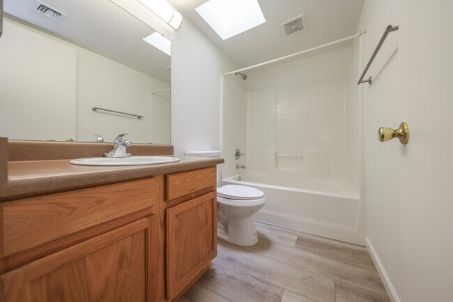 Building Photo - 3167 W Alexanderwood Dr