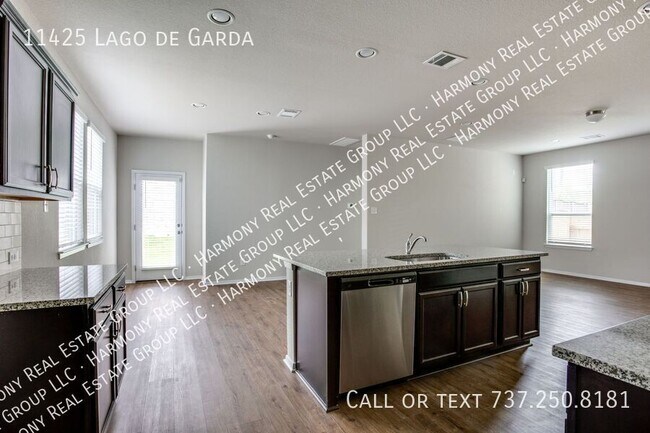 Building Photo - 11425 Lago de Garda Dr