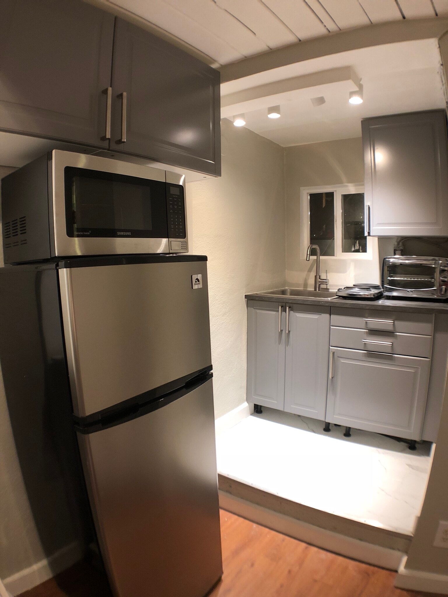 Building Photo - 1420 Chilco St