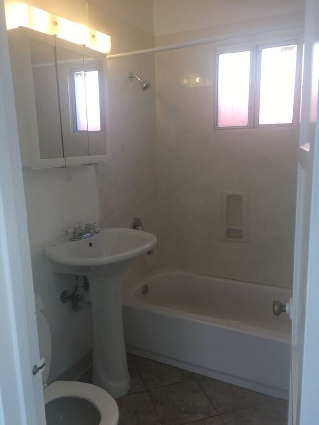 Building Photo - Charming 1bdr unit in heart of Normal Heights