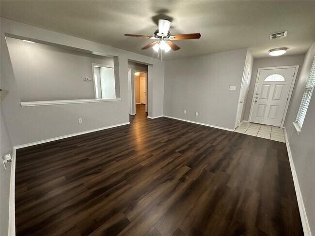 Building Photo - 18215 Temple Hill Ln