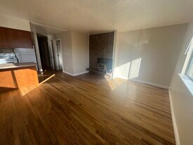 Building Photo - 245 Cherry Hill Dr
