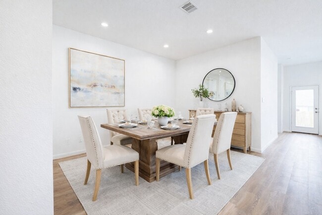 Building Photo - 1225 Antelope Passing Dr