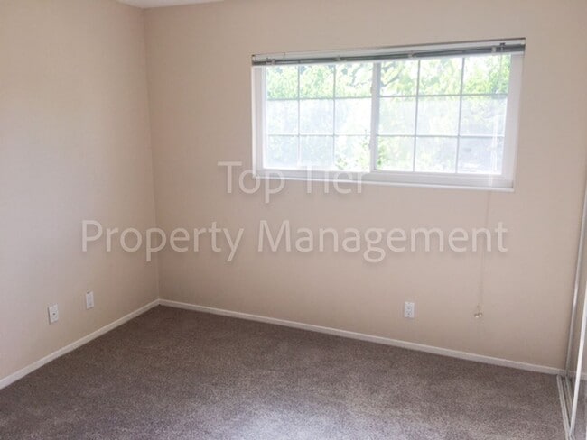 Building Photo - Very nice 3 Bd/2 Ba, 1388 sf single-family house in Concord available Now for Lease!