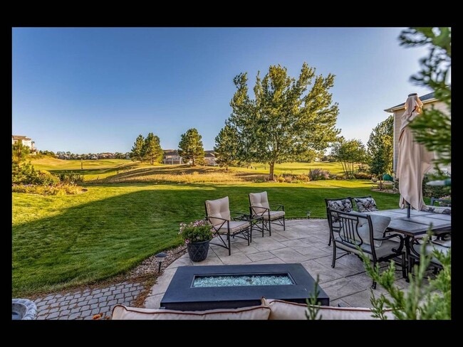 Building Photo - Fully Furnished home ** 1 to 2 month short term lease**