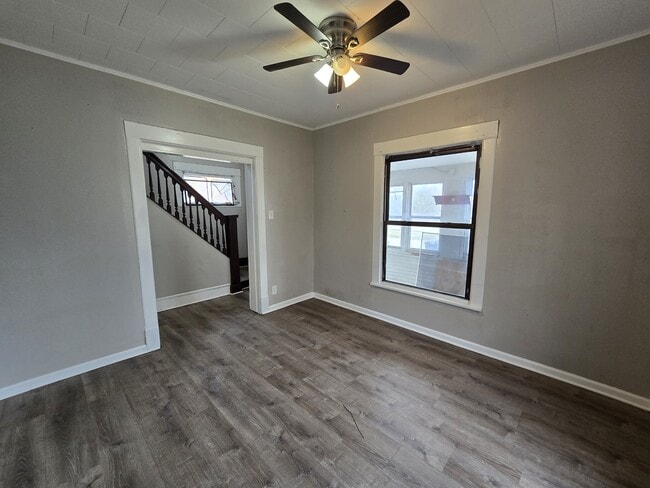 Building Photo - 214 Edwards St