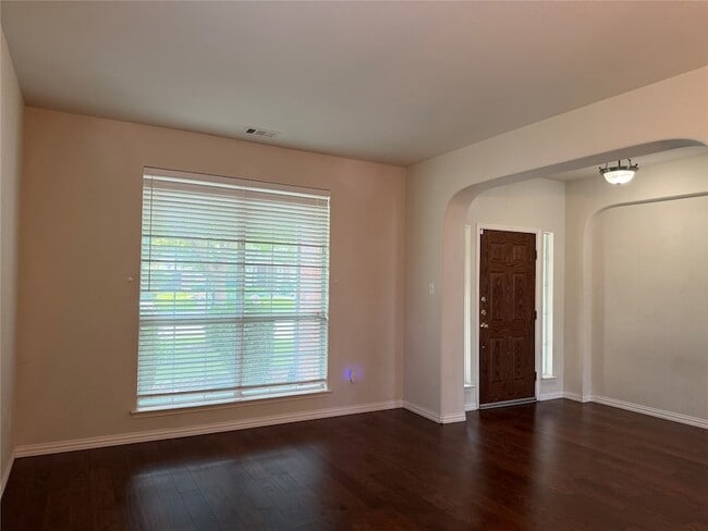 Building Photo - 8373 Brightside Ln