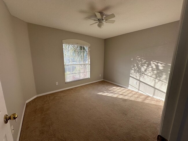 Building Photo - Affordable 3/2 with beautiful  Pond view