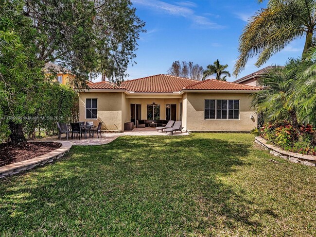 Building Photo - 754 Sunflower Cir