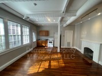 Building Photo - 316 Caplewood Dr