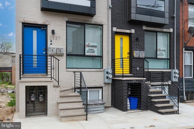 Building Photo - 2537 N Howard St