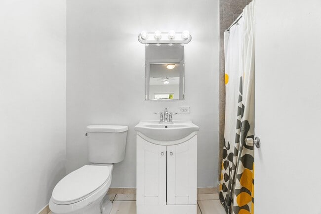 Building Photo - 5068 Sunrise Blvd