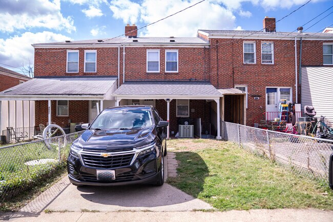 Building Photo - 8623 Willow Oak Rd