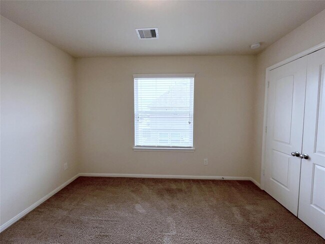 Building Photo - 14239 Oro Valley Dr