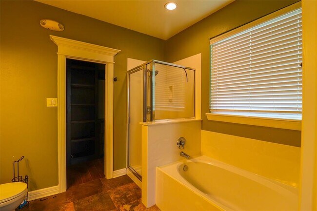 Building Photo - 7438 Tonsley Springs Dr