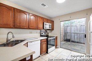 Building Photo - 9503 Elm Glen