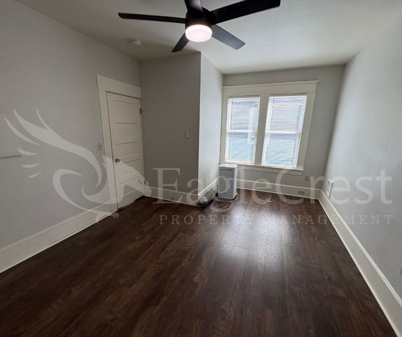Building Photo - 105NSP