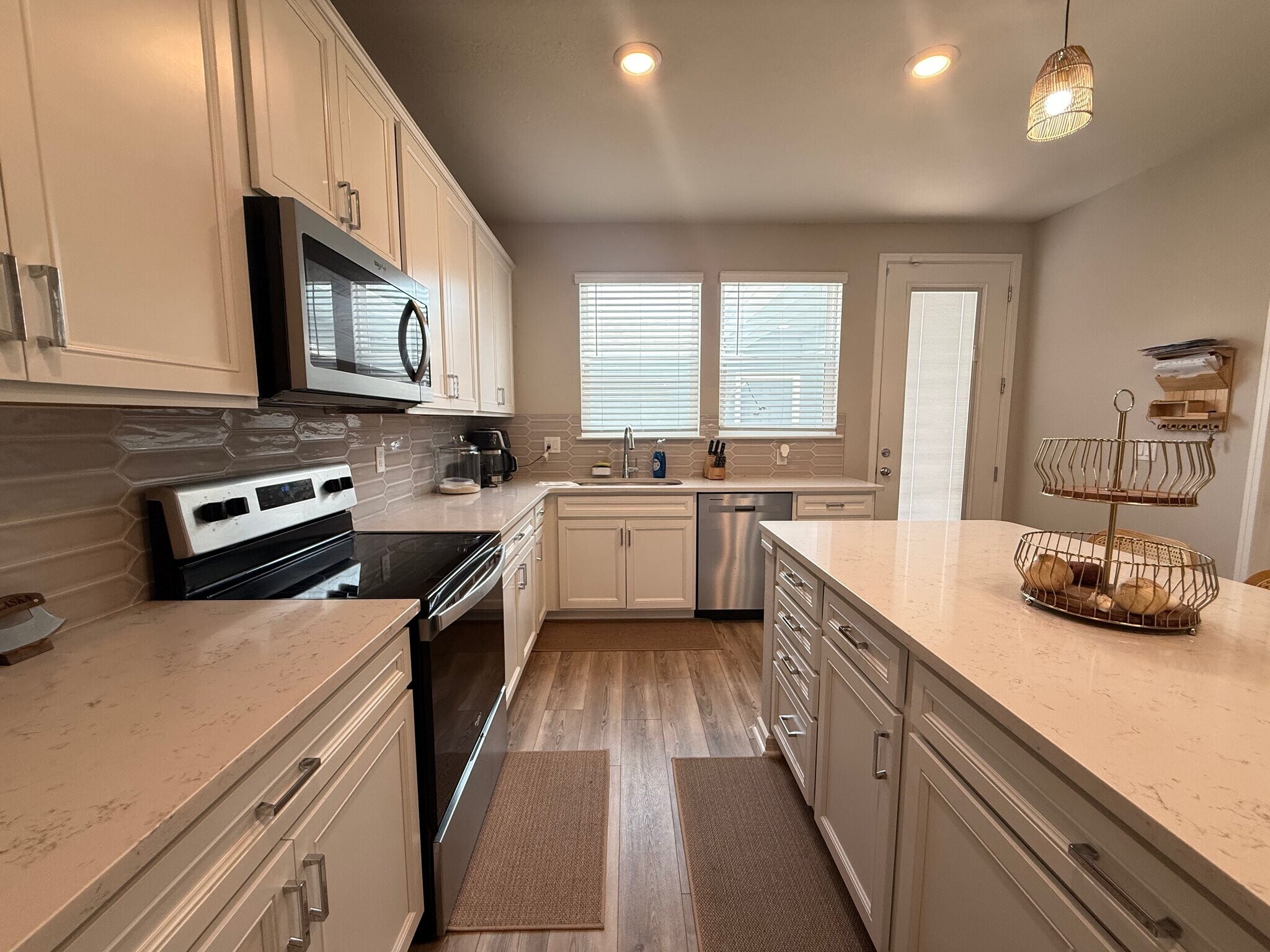 Building Photo - 14271 Lanikai Beach Dr