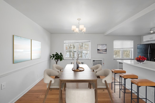 2B Staged (2).jpg - Riverstone Court Apartments