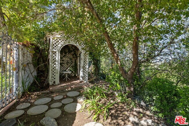 Building Photo - 4548 Ellenboro Way