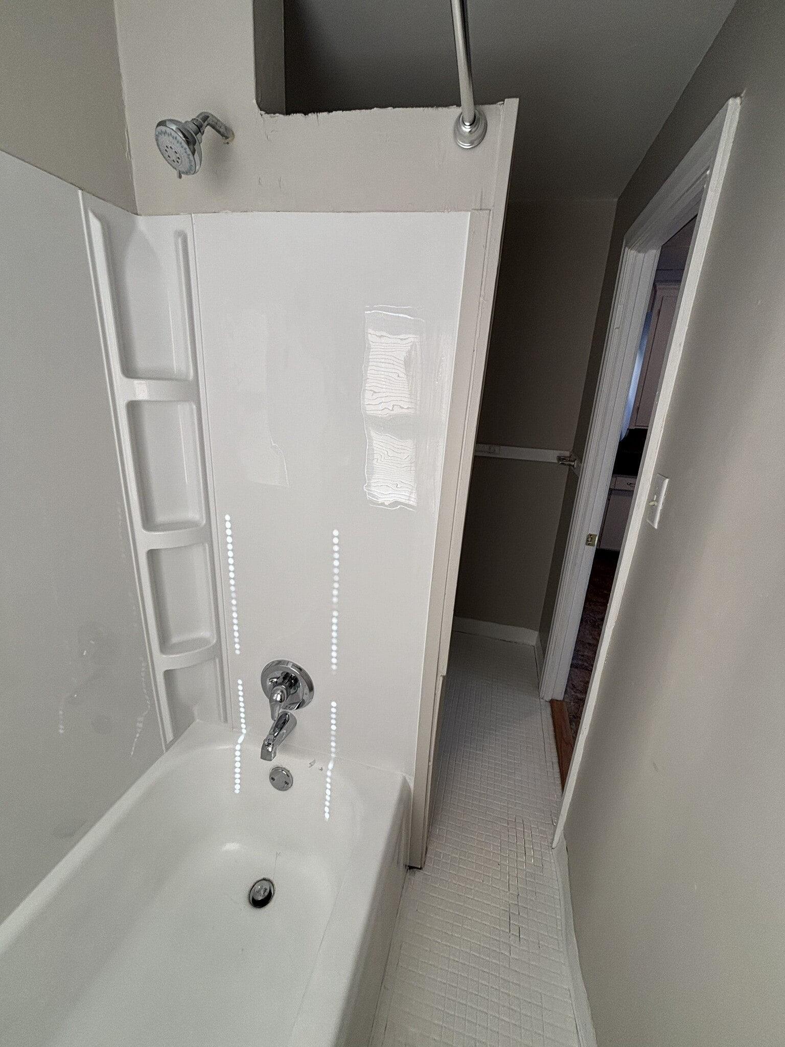 Building Photo - 472 Case Ave