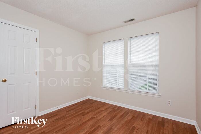 Building Photo - 1928 Killarney Pl