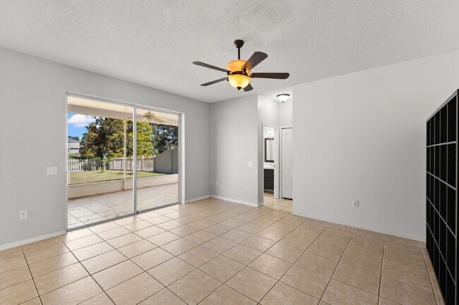 Building Photo - "Spacious 4-Bedroom Gem with 2.5 Baths in ...