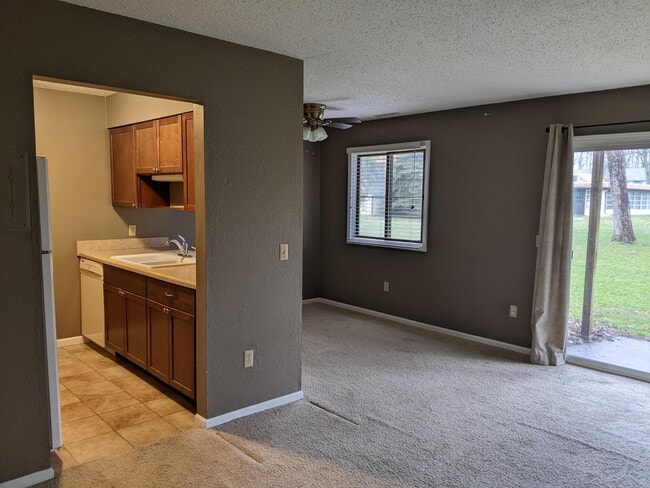 Building Photo - 6081 Danford Creek Dr