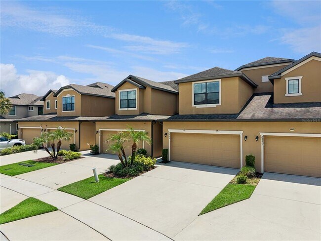 Building Photo - 2438 Seven Oaks Dr