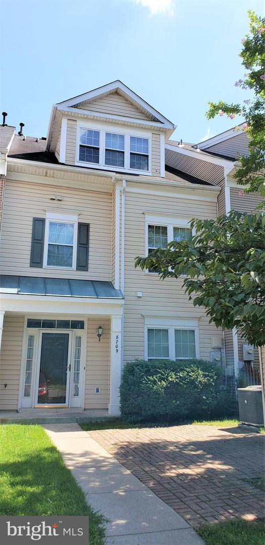 Building Photo - 8709 Spring Brook Way