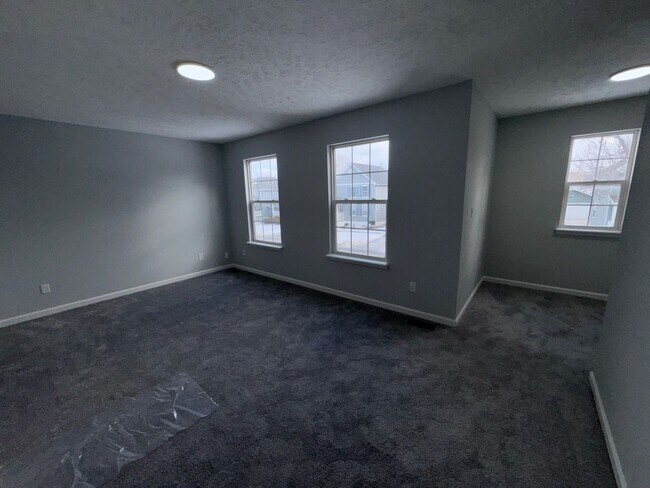 Building Photo - Newly Renovated 3BR/2BA Single-Family Home with Garage – Cleveland