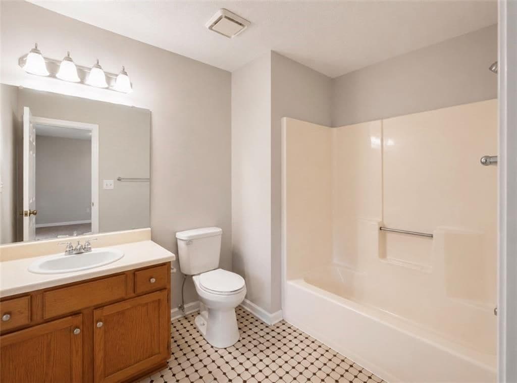 Building Photo - 2390 Newport Landing
