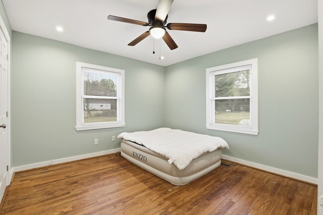 Building Photo - 121 Church of God Rd