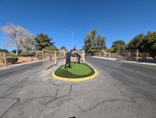 Building Photo - 5117 Kingsbridge