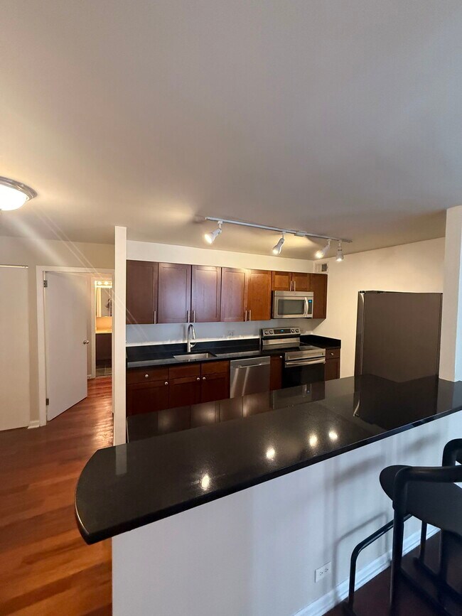 Building Photo - 222 E Pearson St