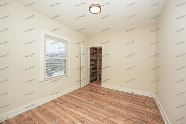 Building Photo - 3579 W 129th St