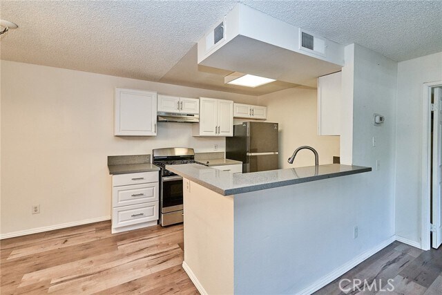 Building Photo - 26200 W Redlands Blvd