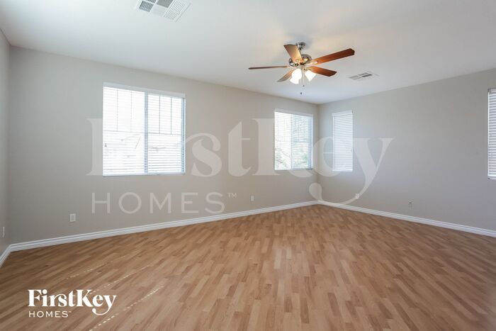 Building Photo - 7340 Chesapeake Cove St