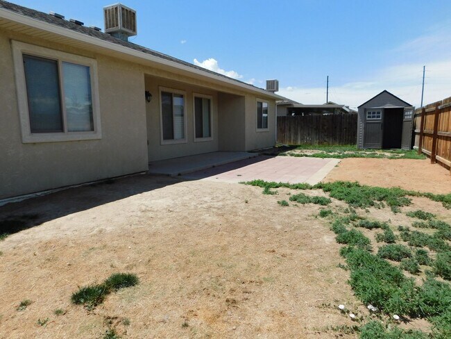 Building Photo - Nice Home in Chatfield II Subdivision
