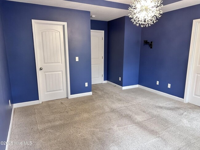 Building Photo - 109 Pennington St