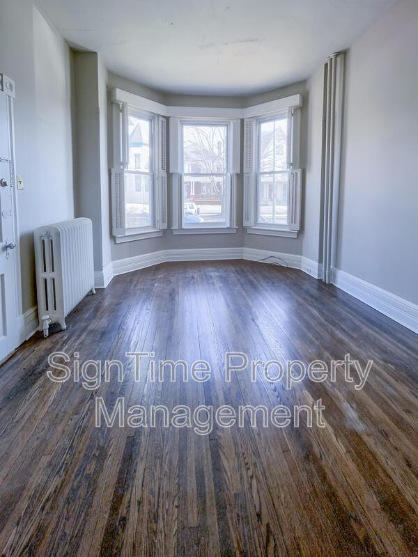 Building Photo - 59 Broadway