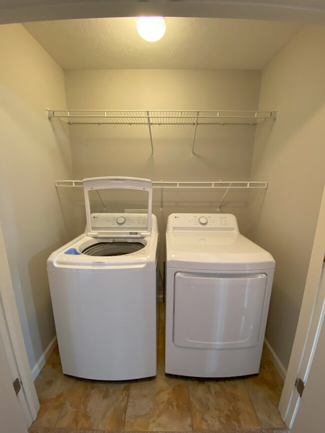 In-Unit Laundry Main Floor - 2901 Red Oak Rd