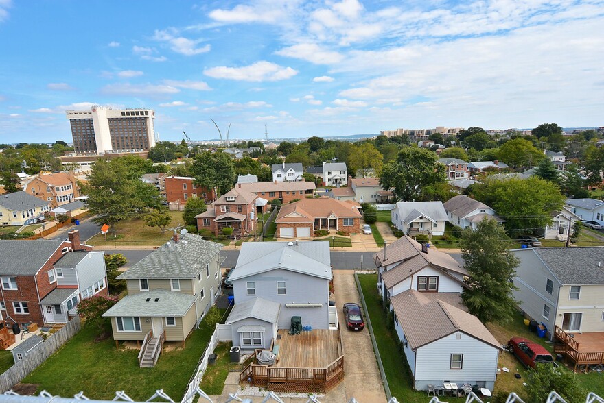 Building Photo - 1830 Columbia Pike