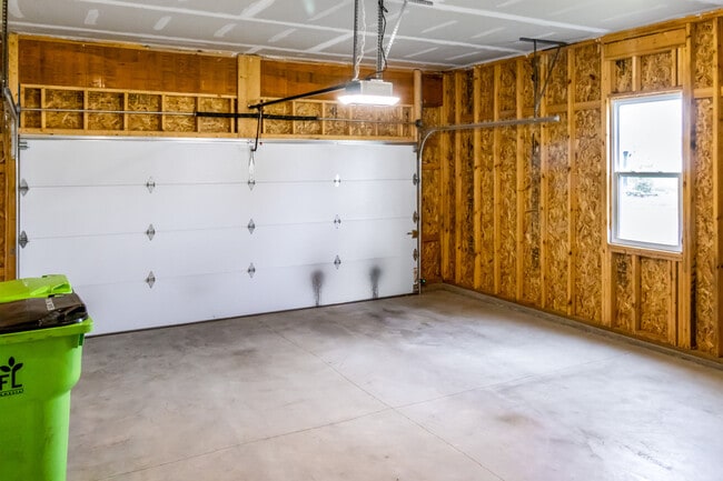 Building Photo - 993 Cascade Cir