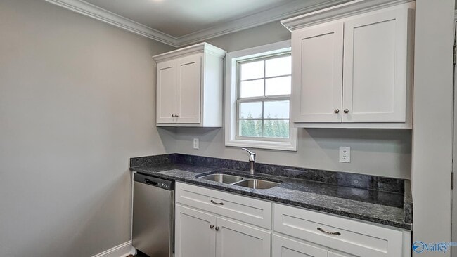 Building Photo - 16769 Newby Chapel Rd