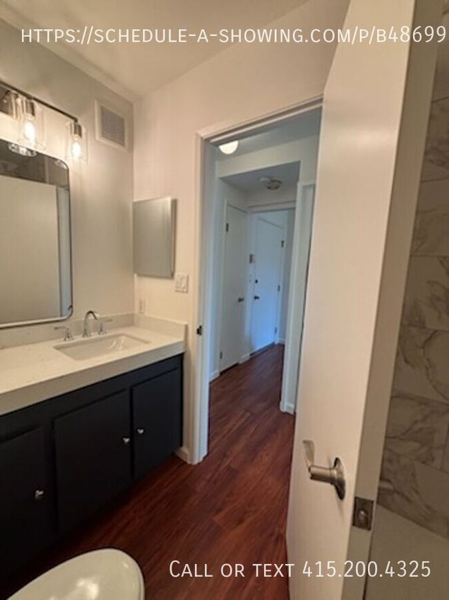 Building Photo - 727 Via Casitas-