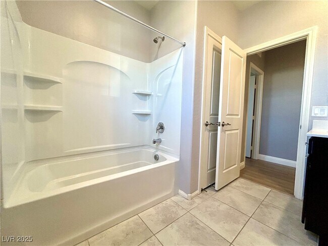 Building Photo - 2927 Ventana Ridge Ave