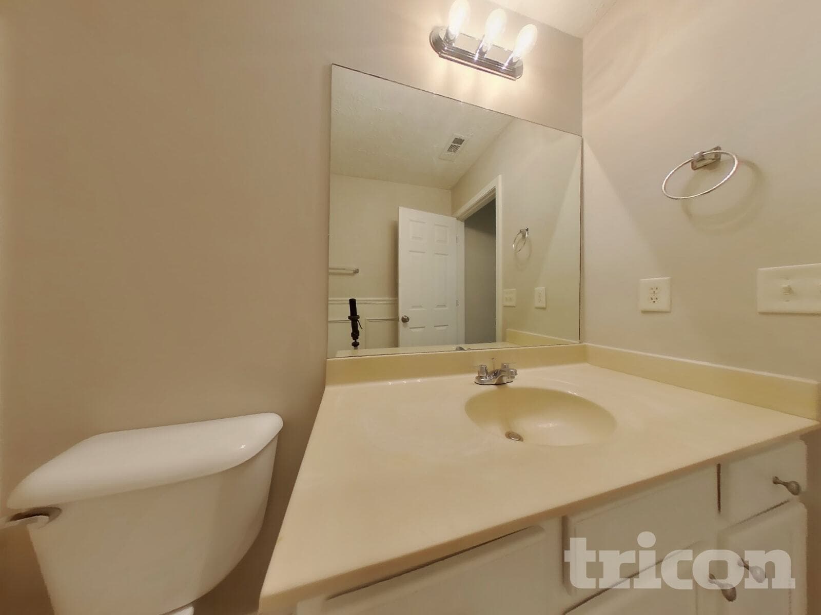 Building Photo - 129 Ilex Dr