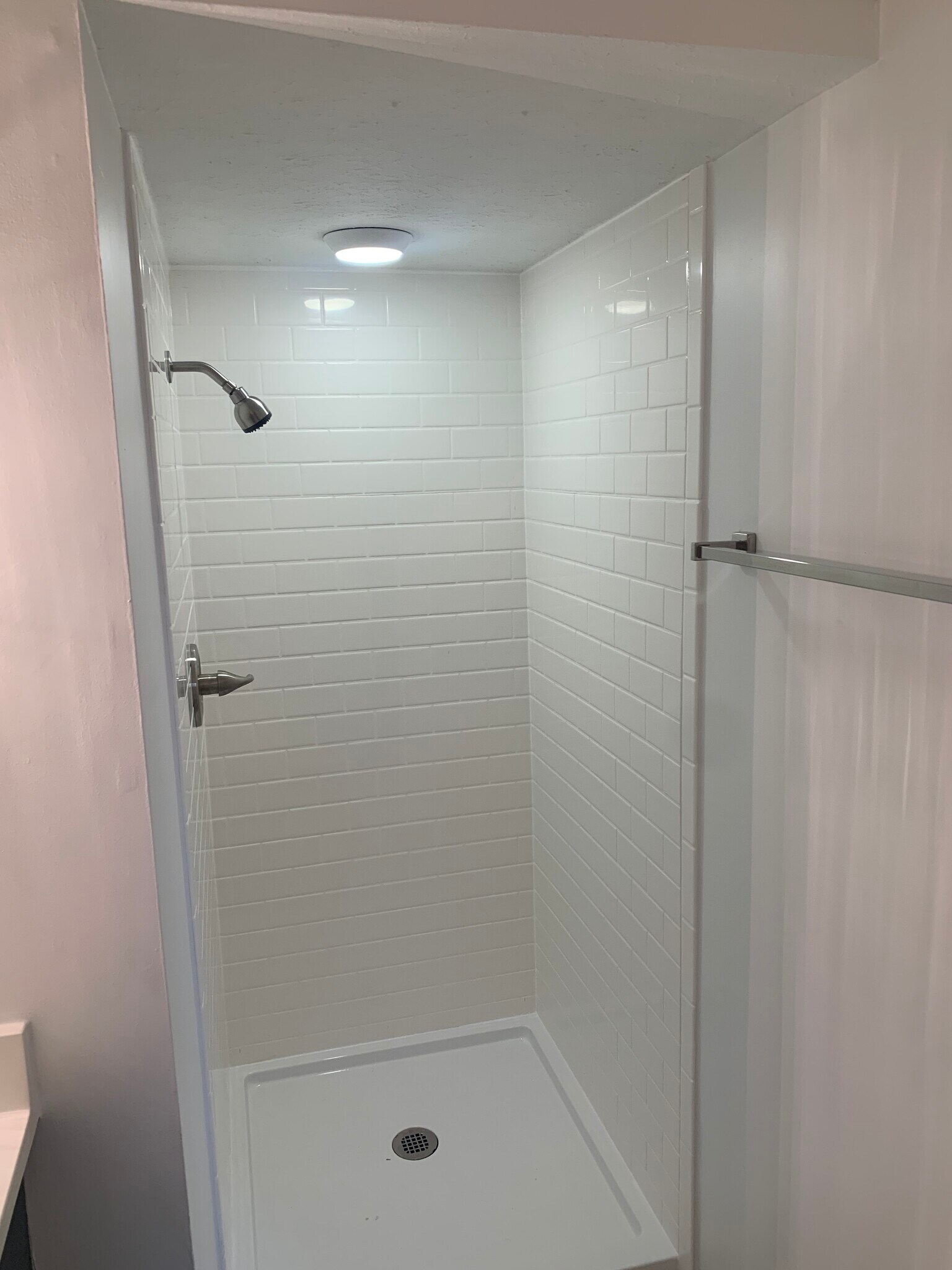 Shower - 140 N Canal St